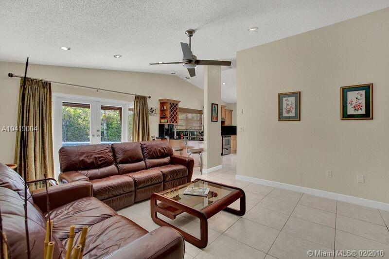 KENDALL PLACE - Residential