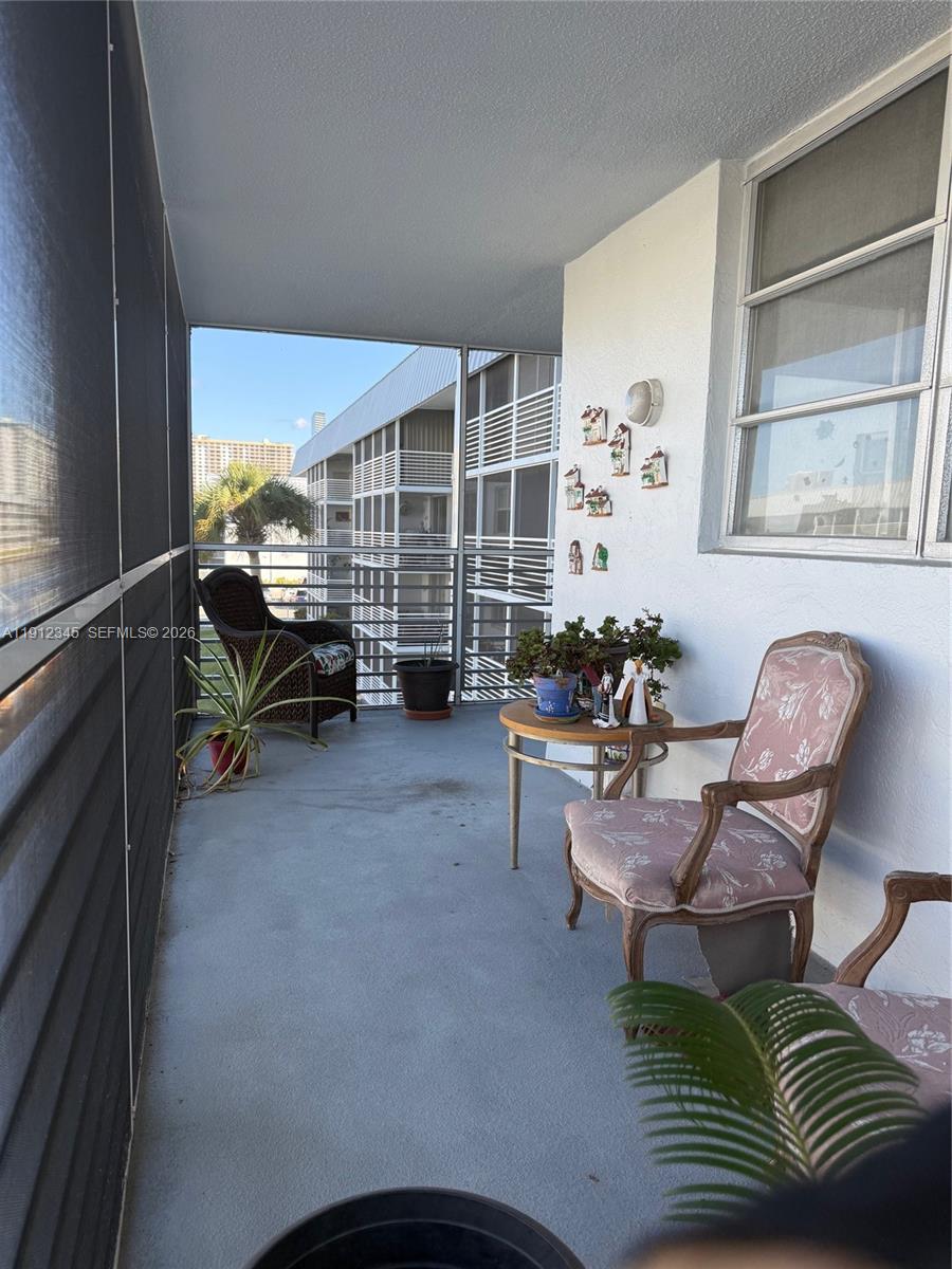 EDEN ISLES CONDO PART 1 - Residential