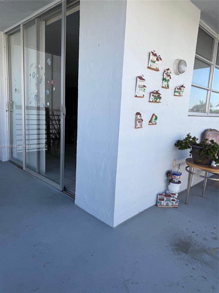 EDEN ISLES CONDO PART 1 - Residential