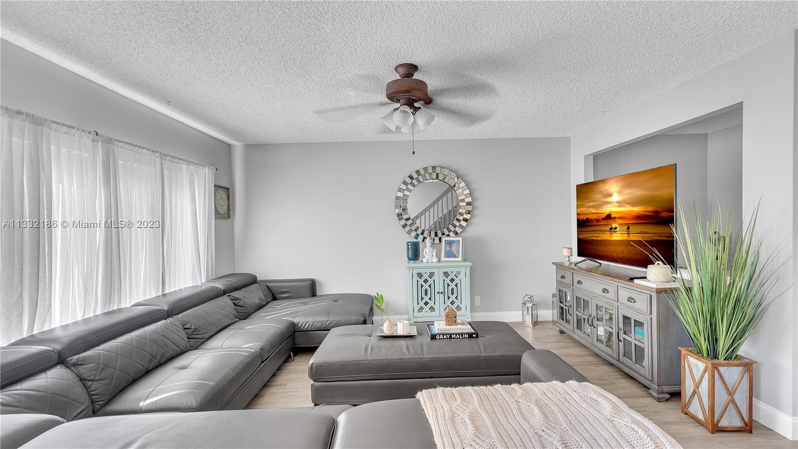 SADDLE-UP PLAT - Residential