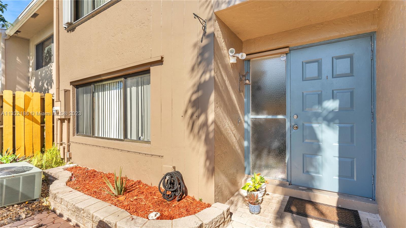 SADDLE-UP PLAT - Residential