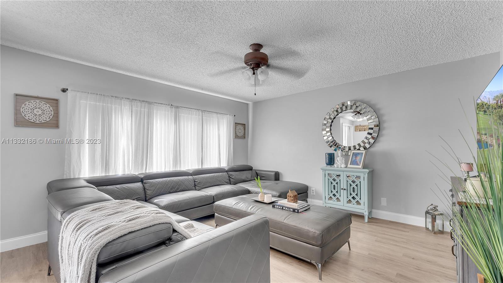 SADDLE-UP PLAT - Residential