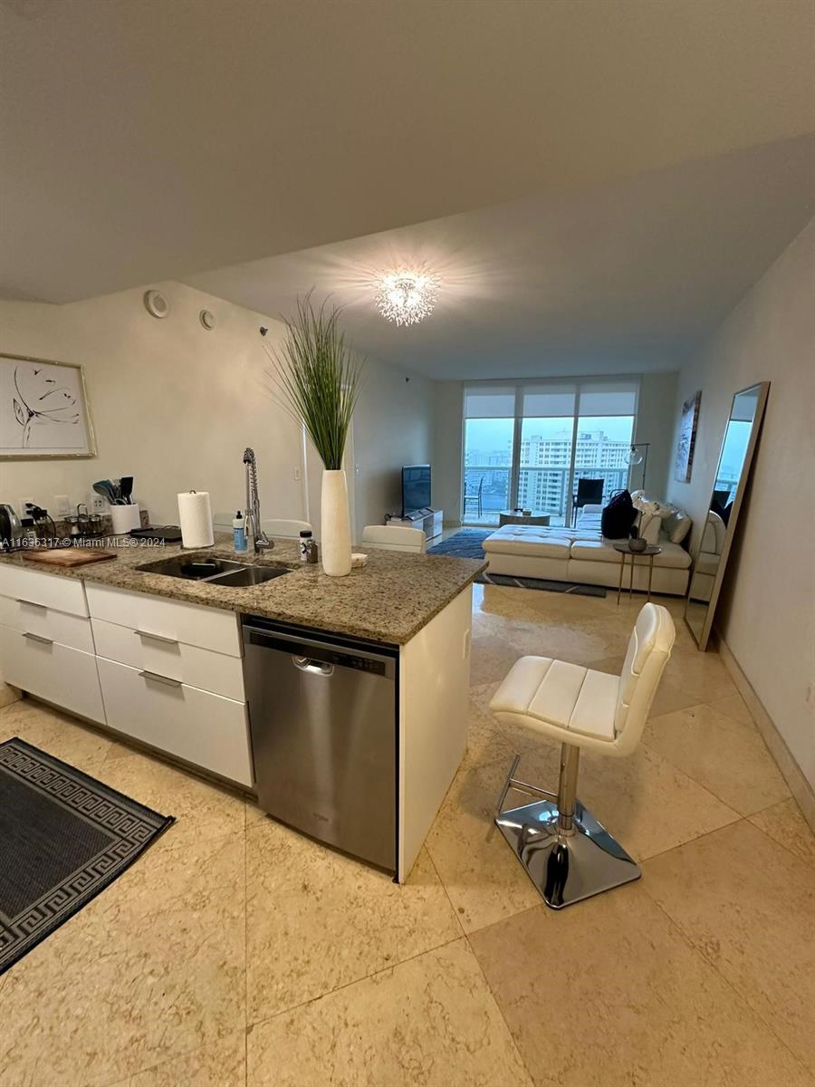 BEACH CLUB THREE CONDO - Residential Lease