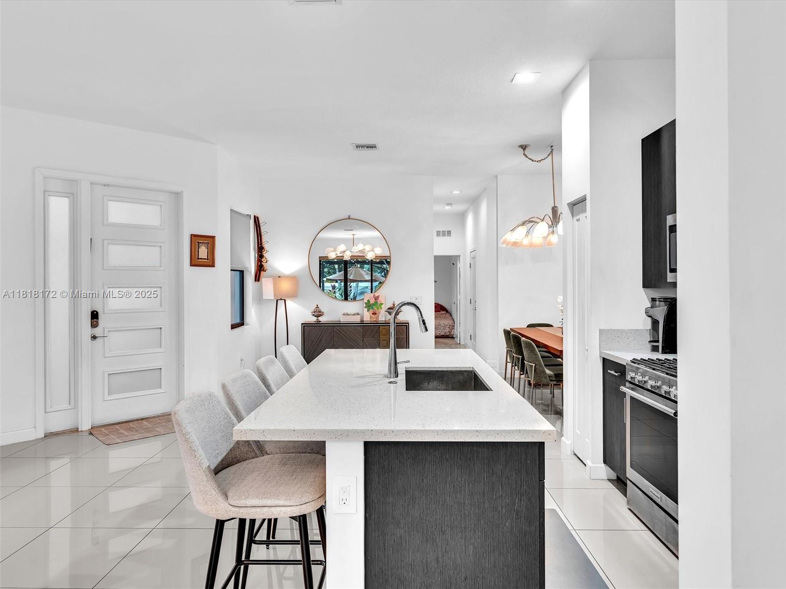 WHISPERING OAKS - Residential