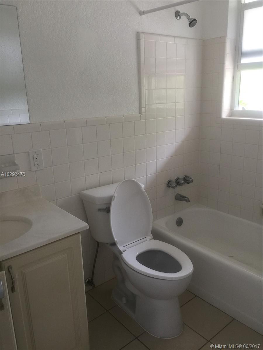 Coral Ridge Country Club - Residential Lease