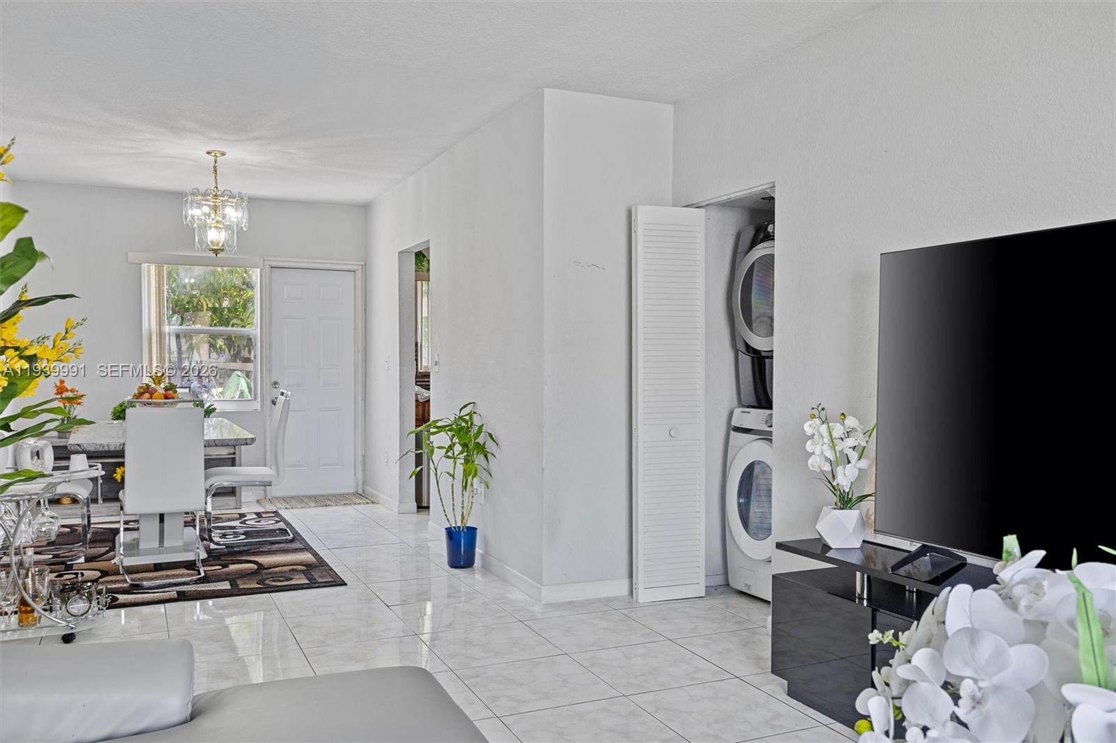 SUNSET PALM VILLAS CONDO - Residential