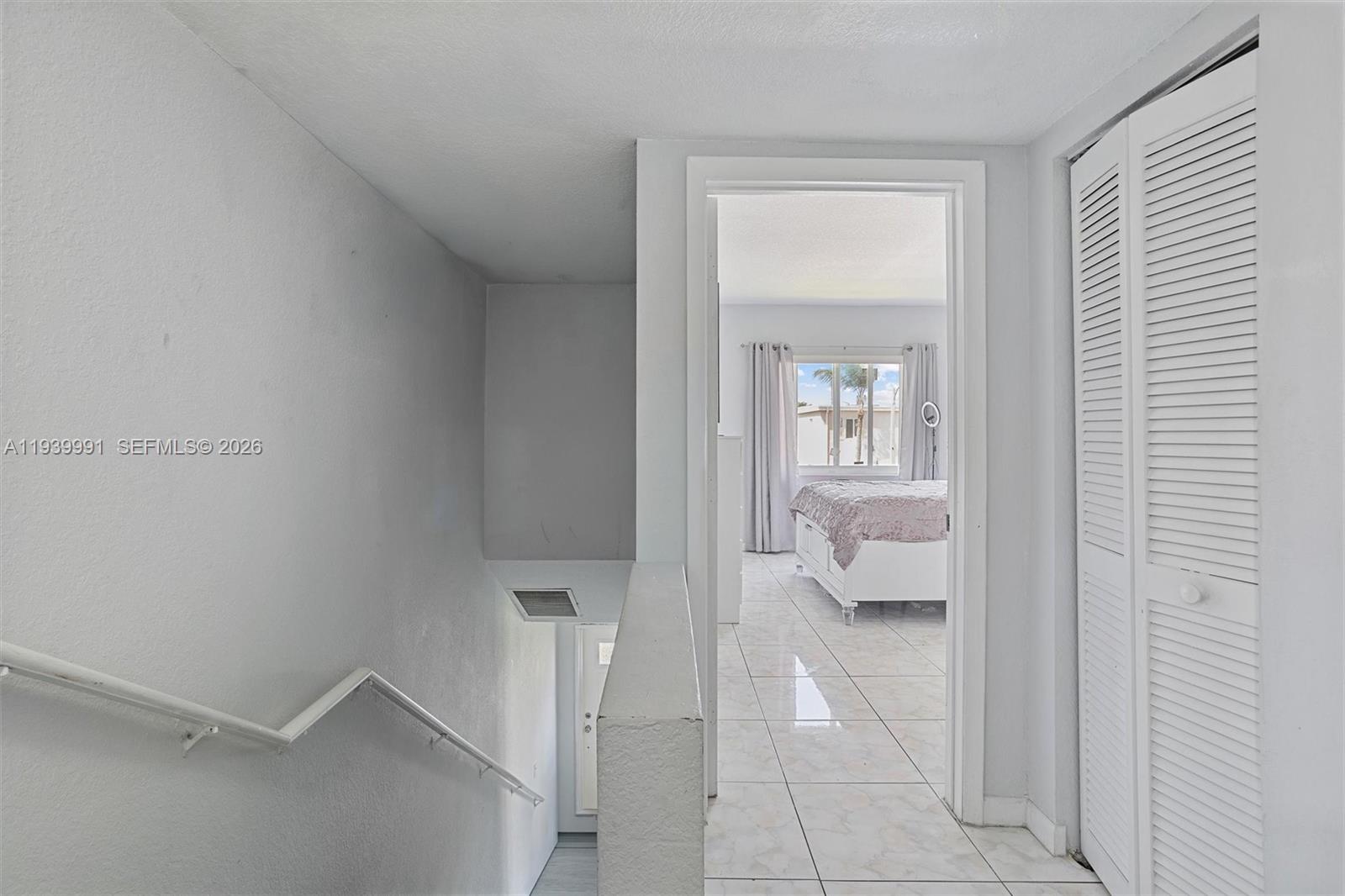 SUNSET PALM VILLAS CONDO - Residential