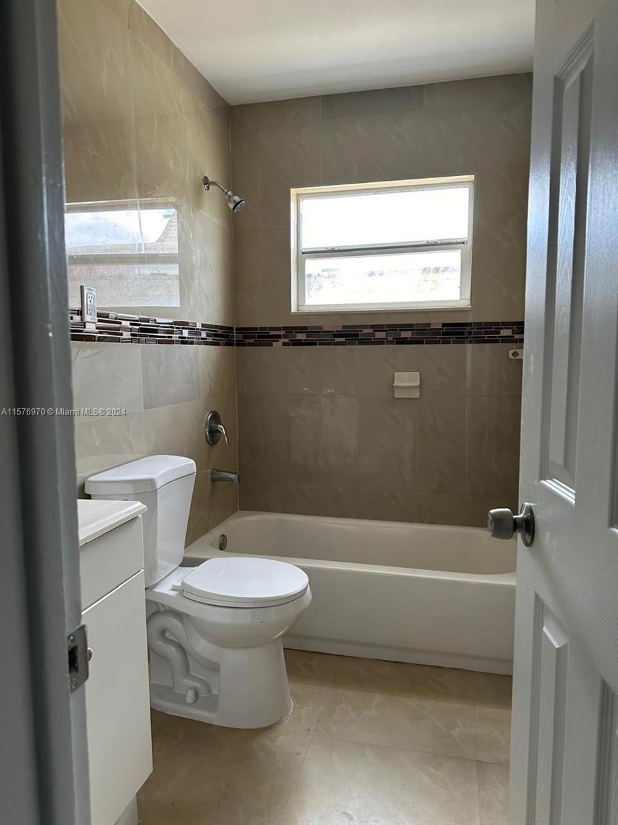GOLDEN HEIGHTS HOMES - Residential Lease