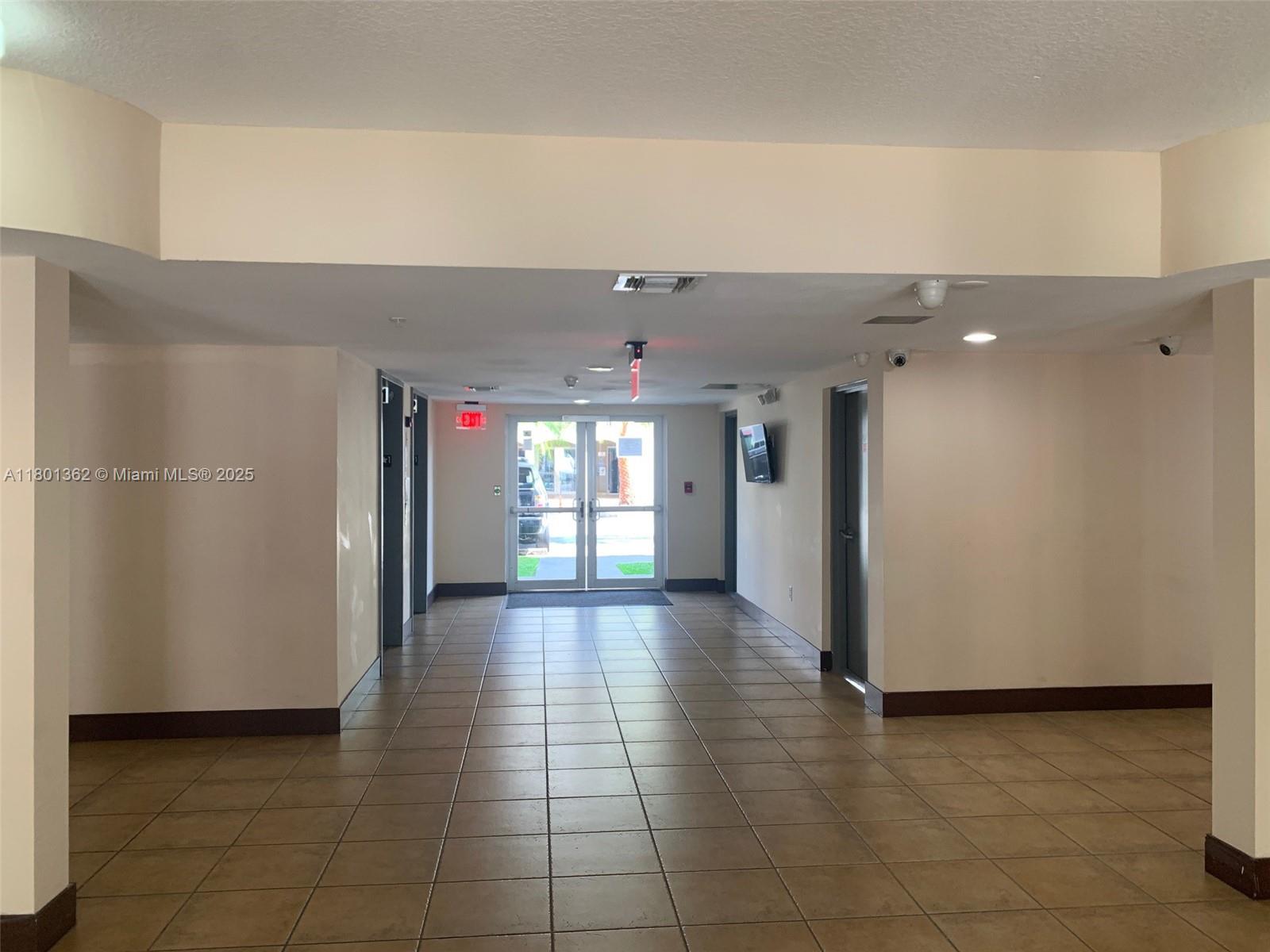 PARADISE POINTE CONDO - Residential Lease