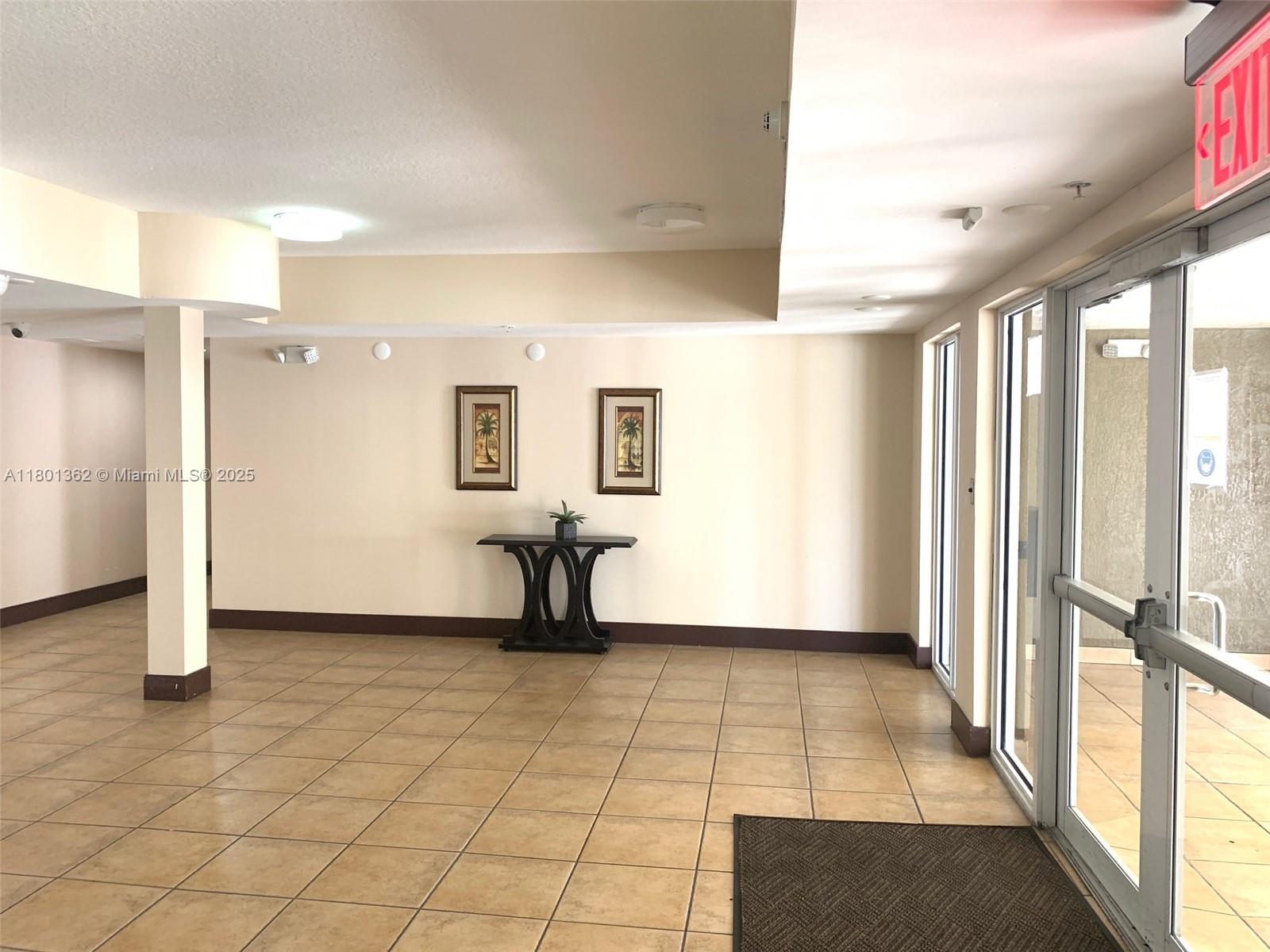 PARADISE POINTE CONDO - Residential Lease