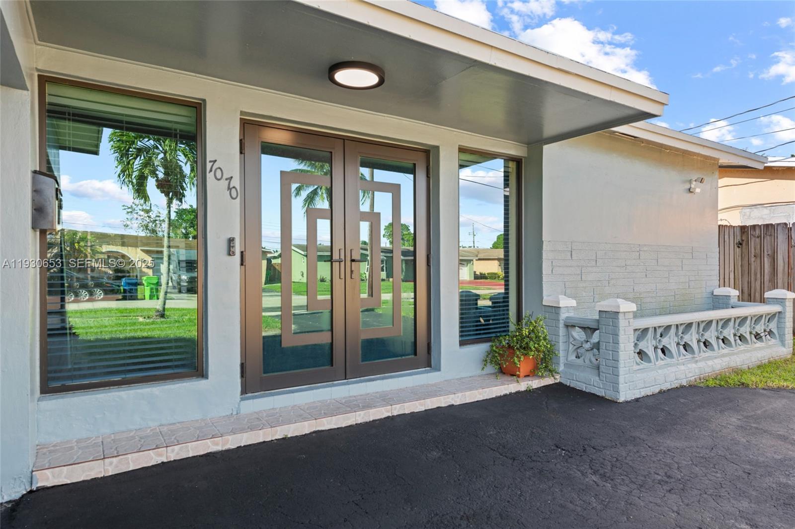 SUNRISE GOLF VILLAGE FIRS - Residential Lease