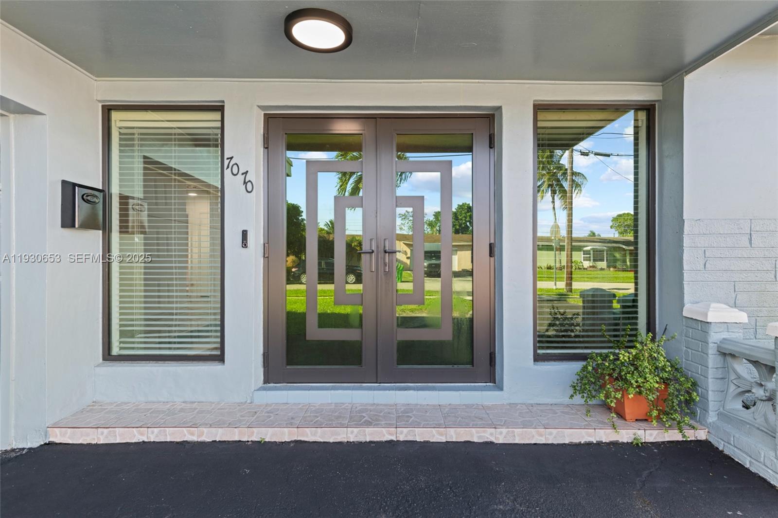 SUNRISE GOLF VILLAGE FIRS - Residential Lease