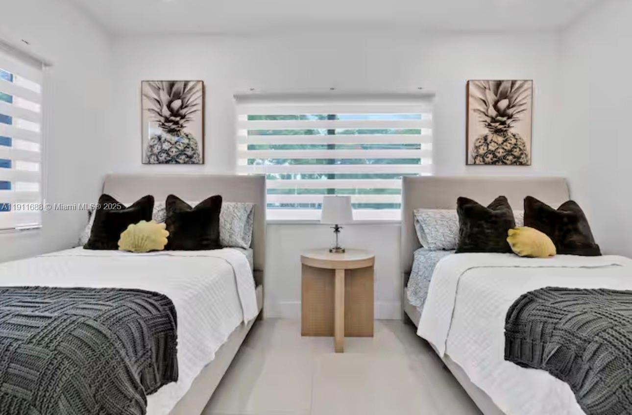 LINCOLN CITY SEC H - Residential Lease