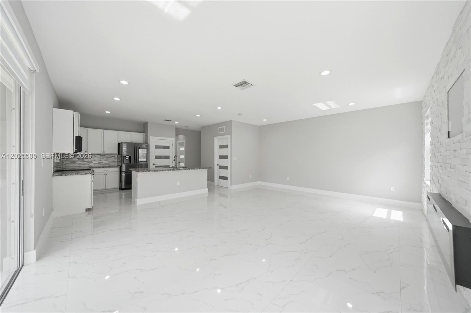 COUNTRY GARDENS SOUTH - Residential