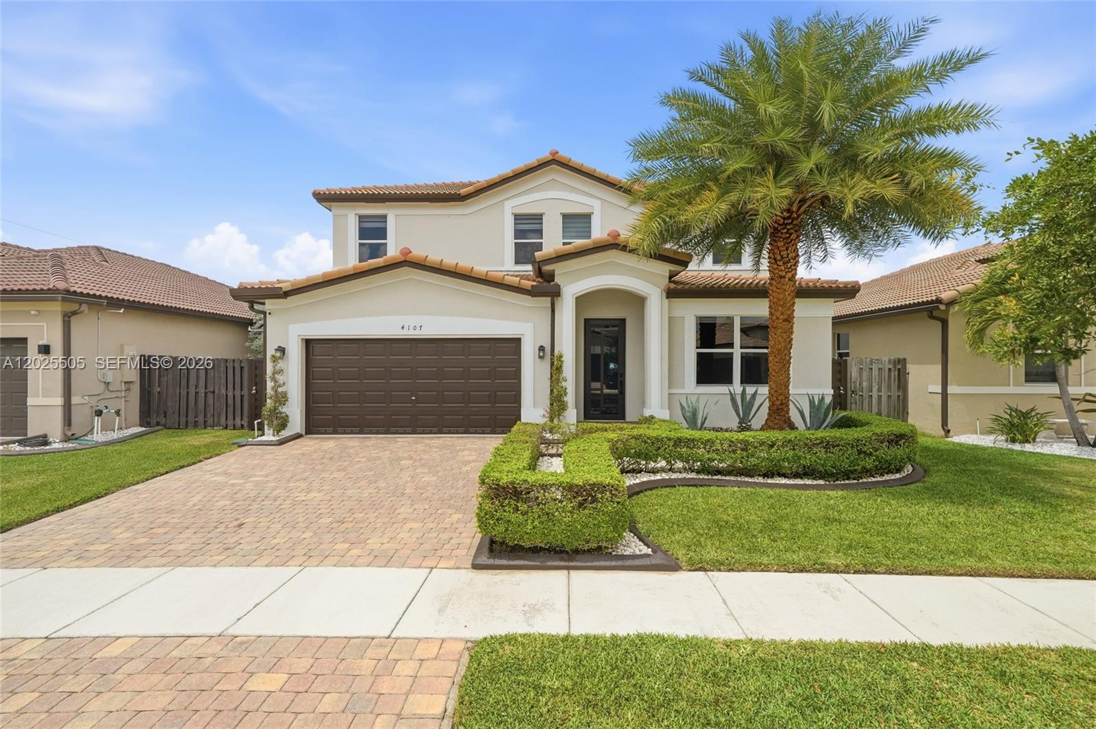 COUNTRY GARDENS SOUTH - Residential