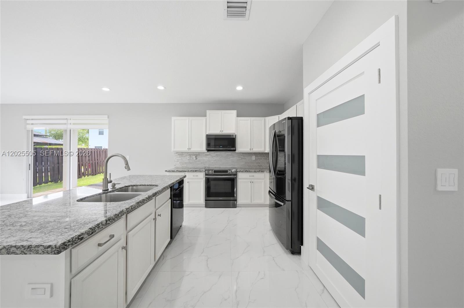 COUNTRY GARDENS SOUTH - Residential