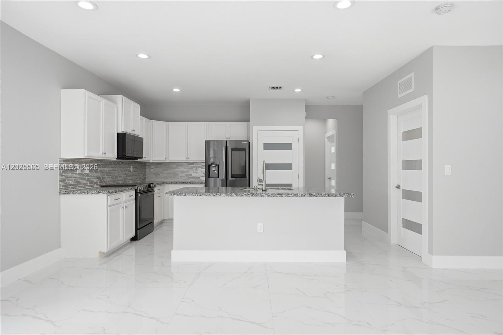 COUNTRY GARDENS SOUTH - Residential