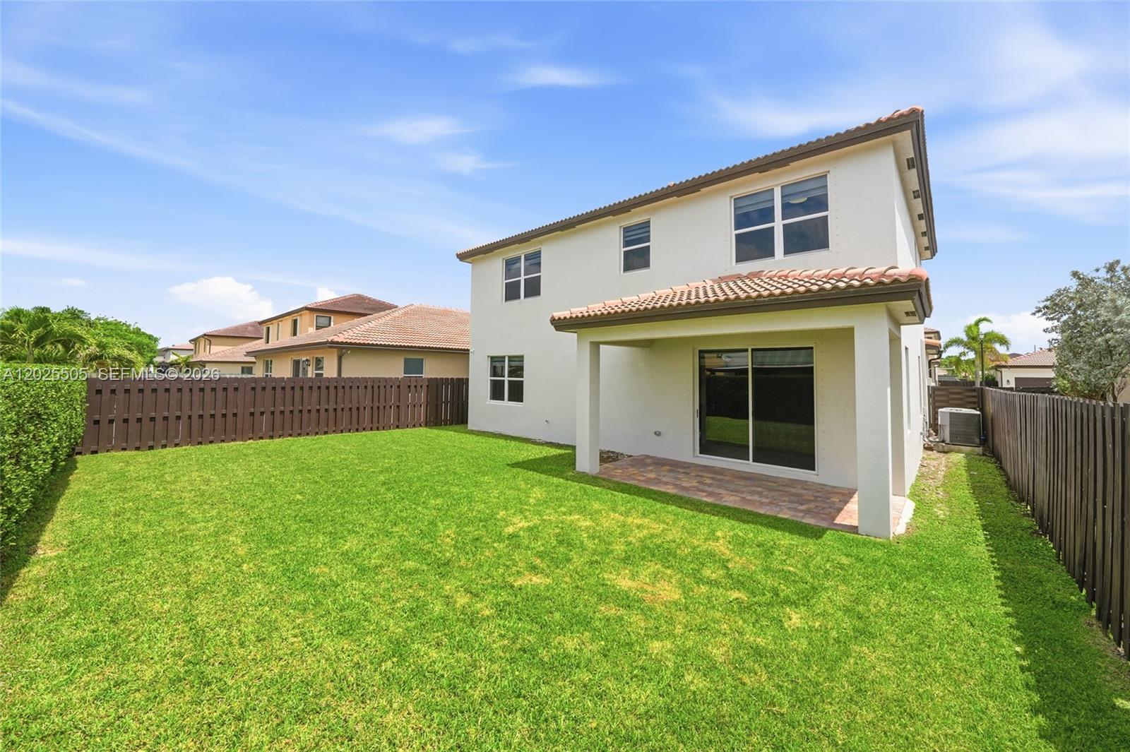 COUNTRY GARDENS SOUTH - Residential