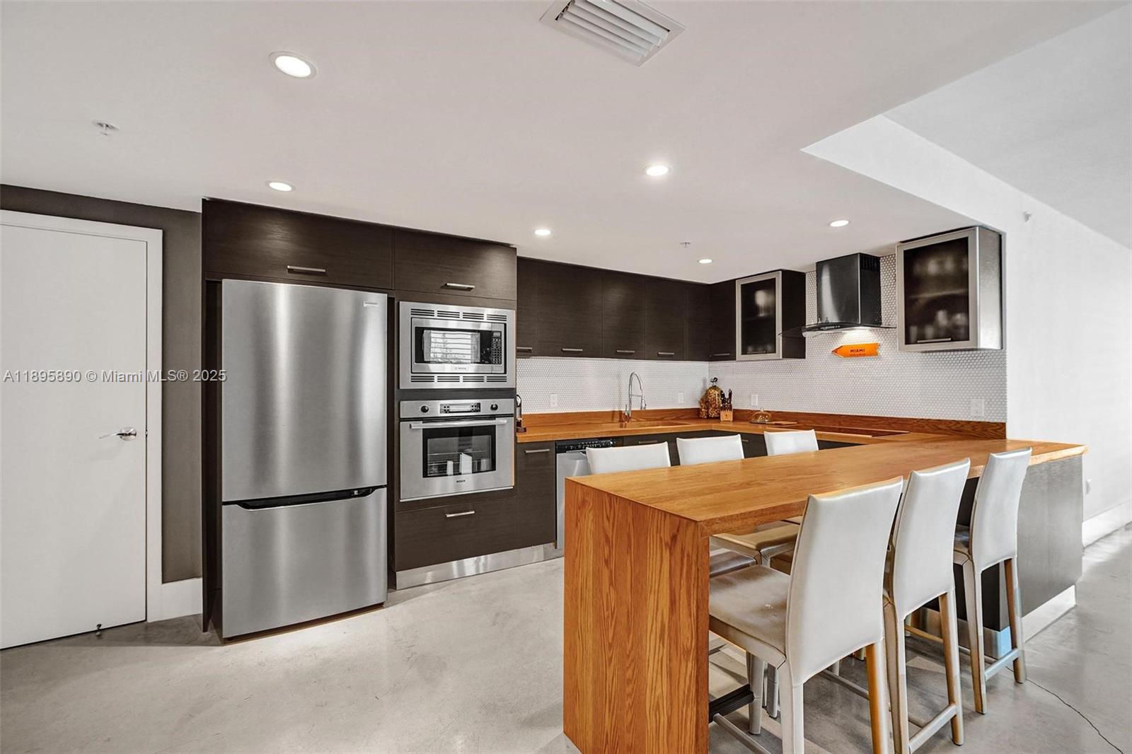 RIVA BAY HARBOR CONDO - Residential