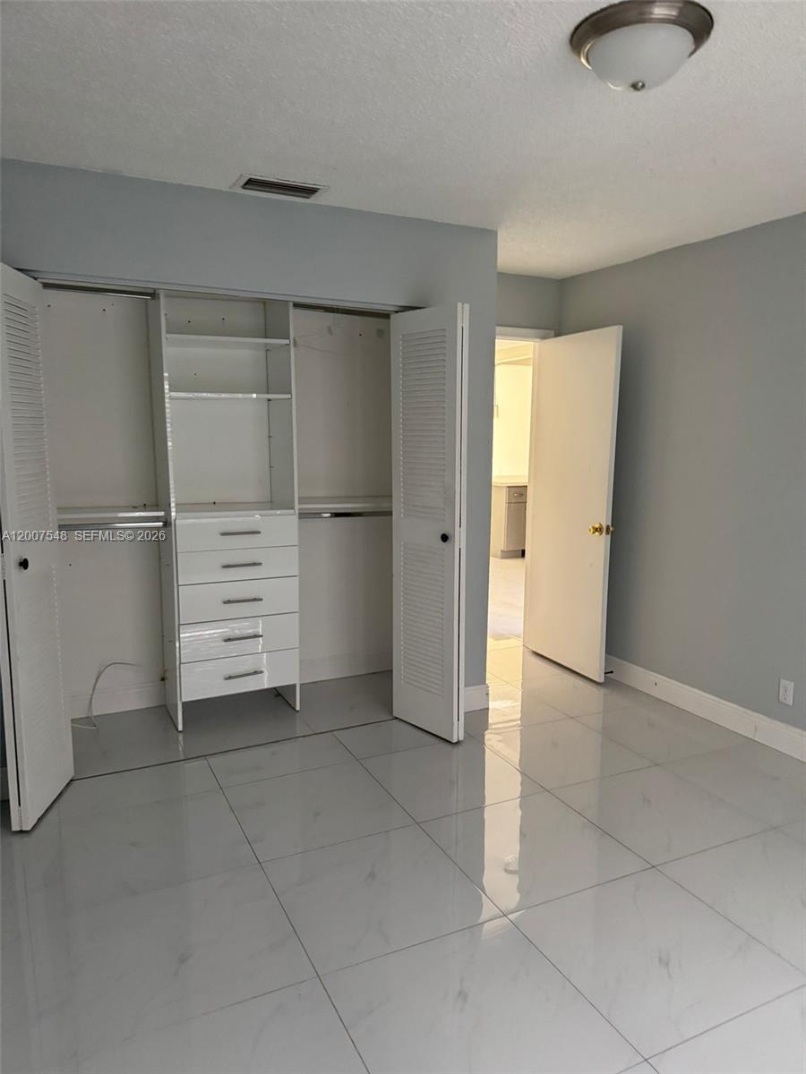 ROSEWOOD CONDO - Residential