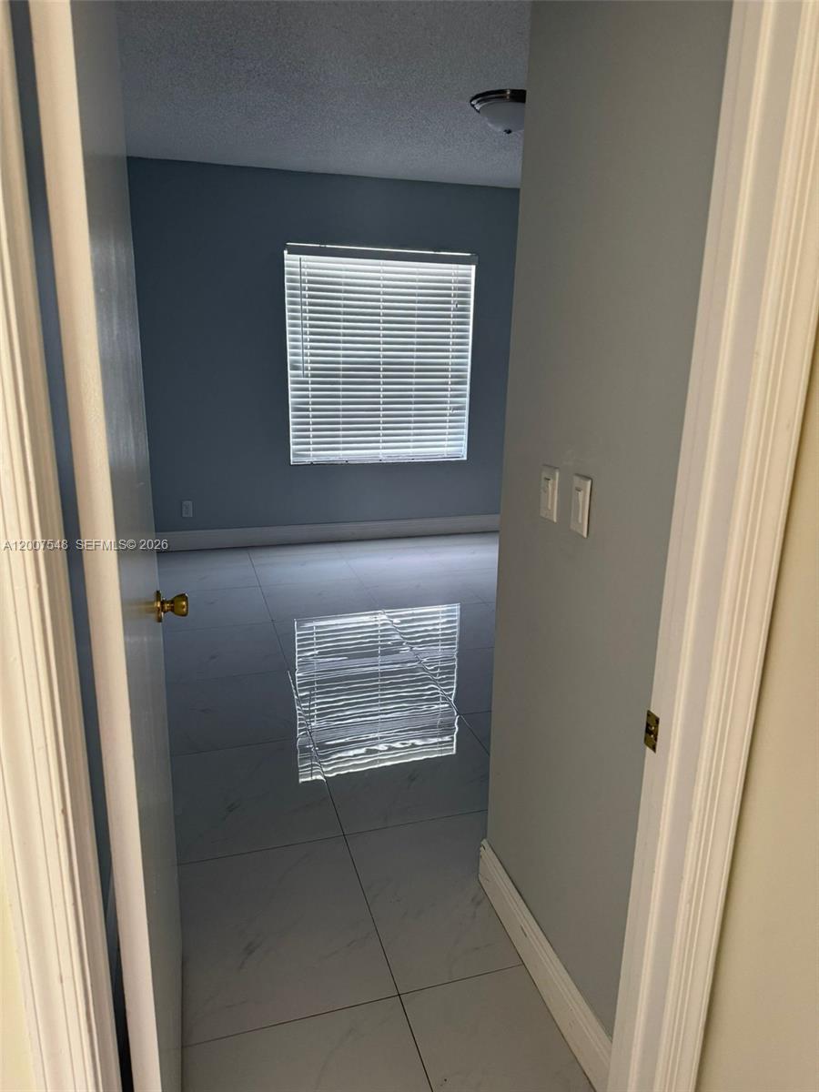 ROSEWOOD CONDO - Residential