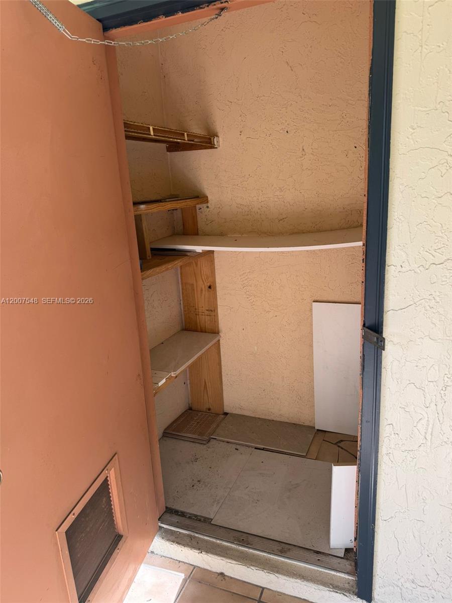 ROSEWOOD CONDO - Residential