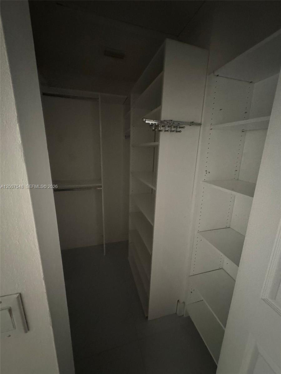 ROSEWOOD CONDO - Residential