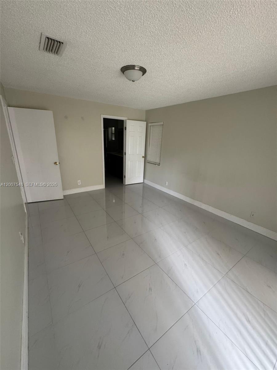 ROSEWOOD CONDO - Residential