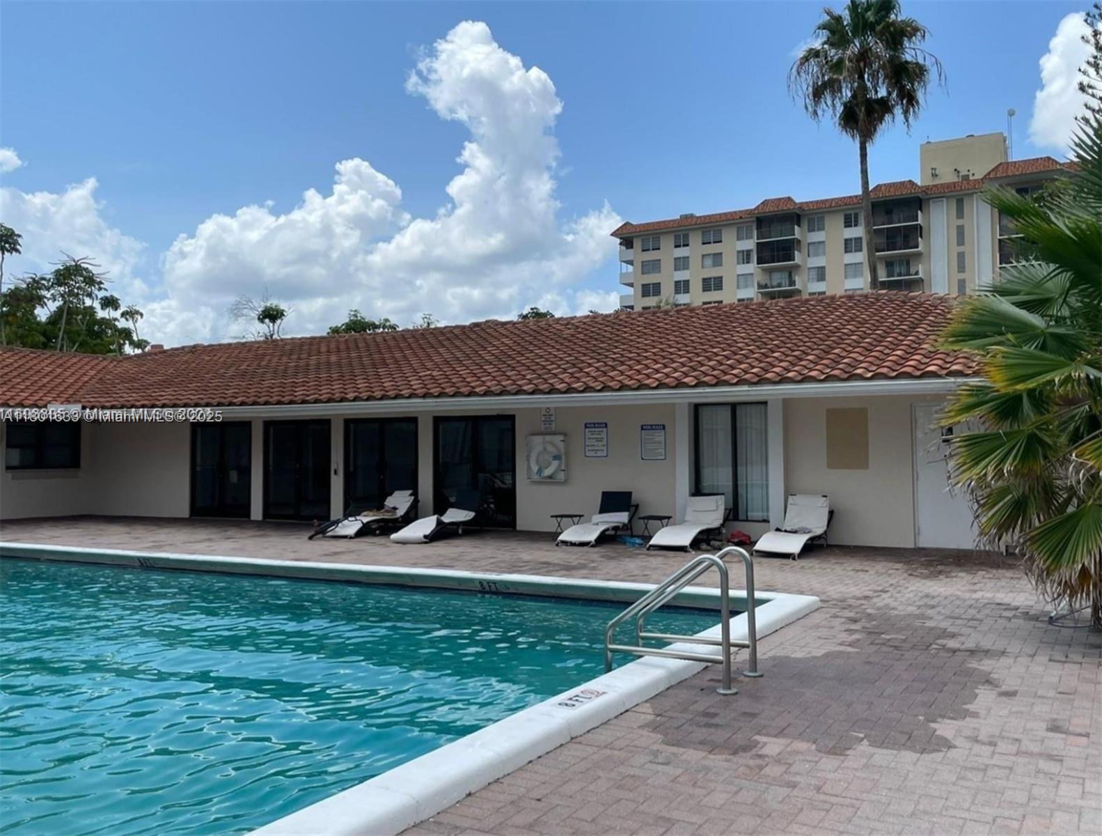 MANORS OF INVERRARY XII - Residential