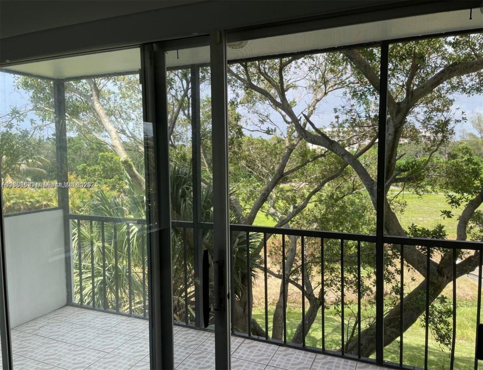 MANORS OF INVERRARY XII - Residential