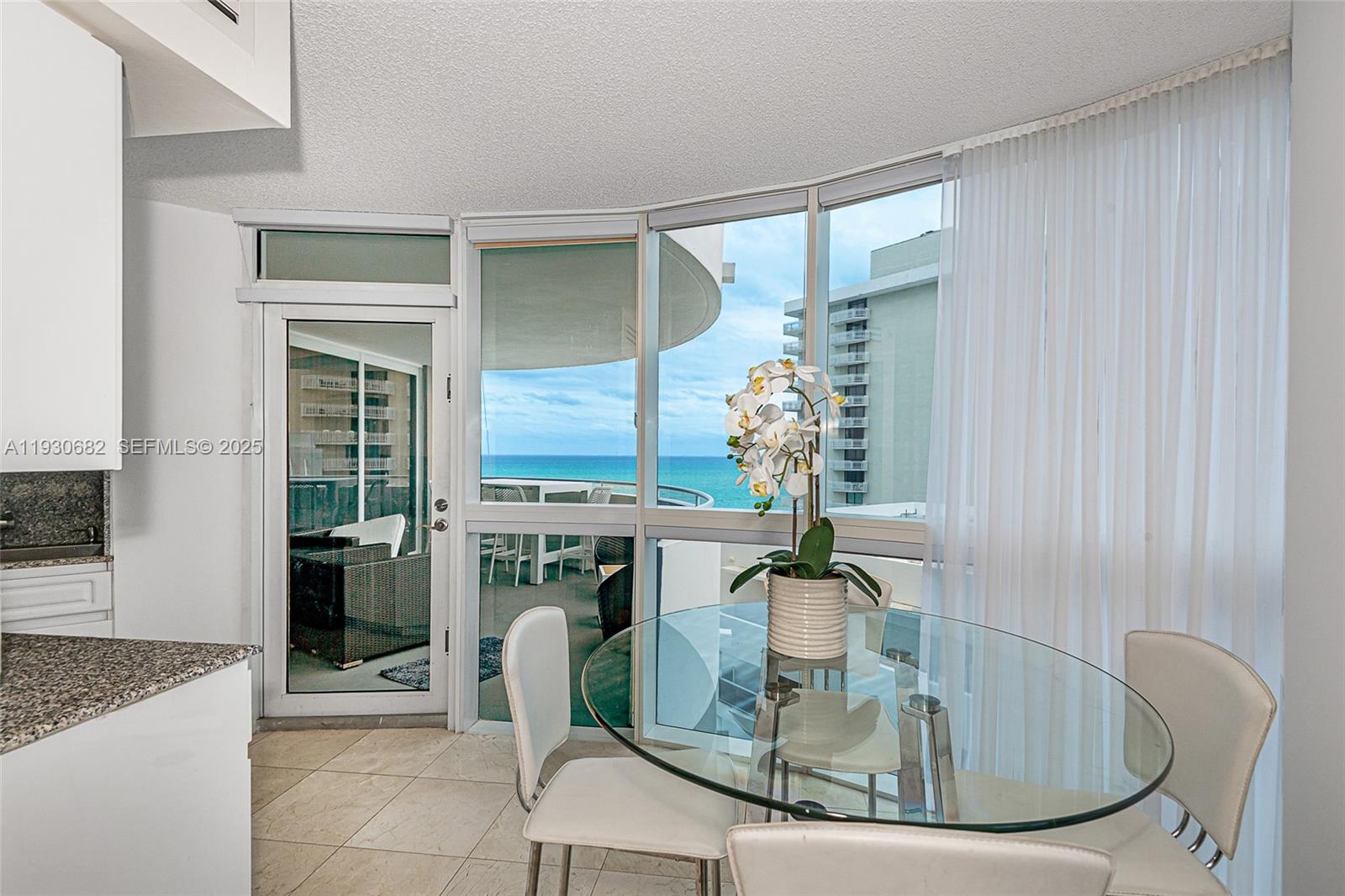 LA GORCE PALACE CONDO - Residential Lease