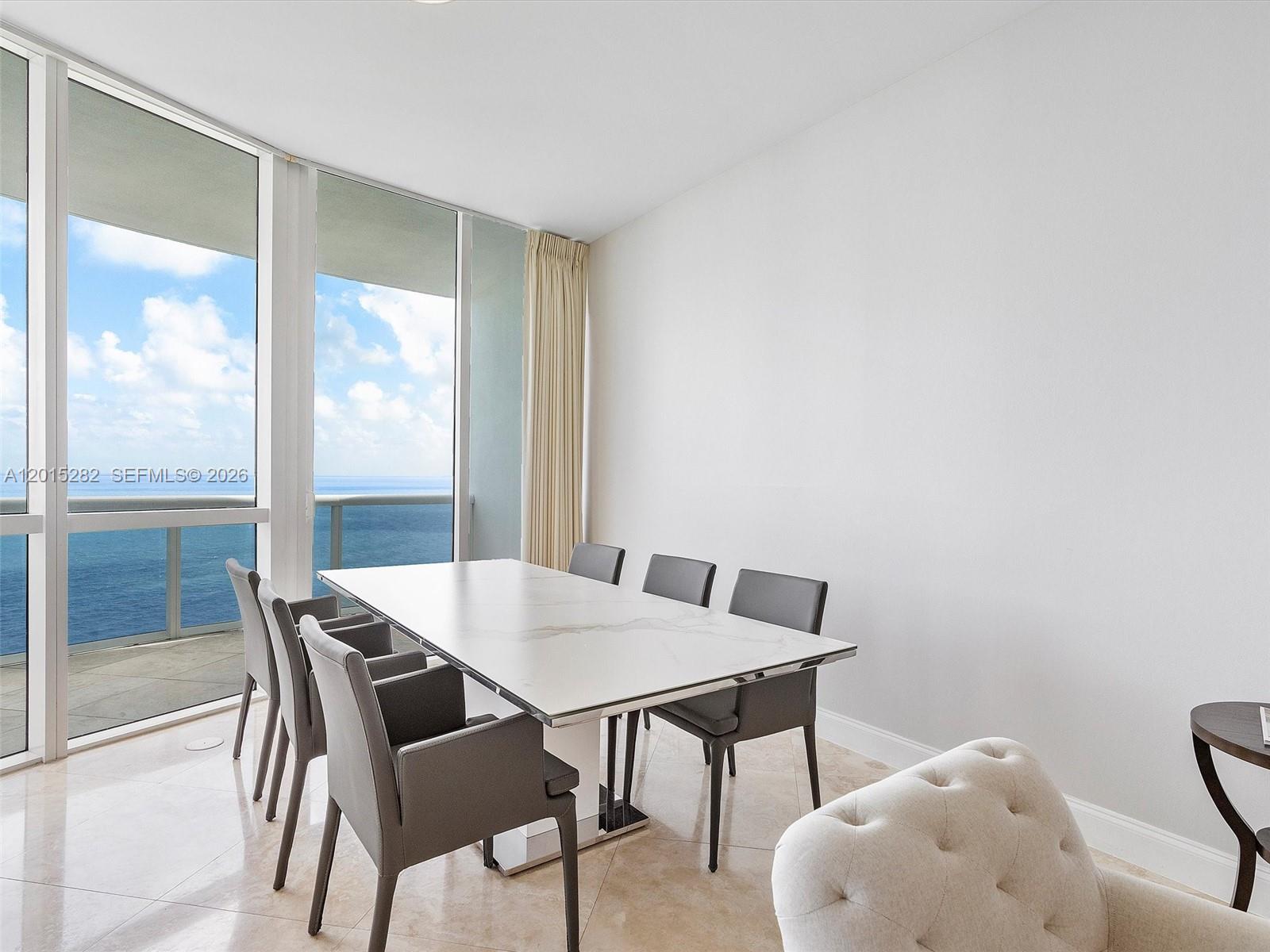 TRUMP ROYALE CONDO - Residential