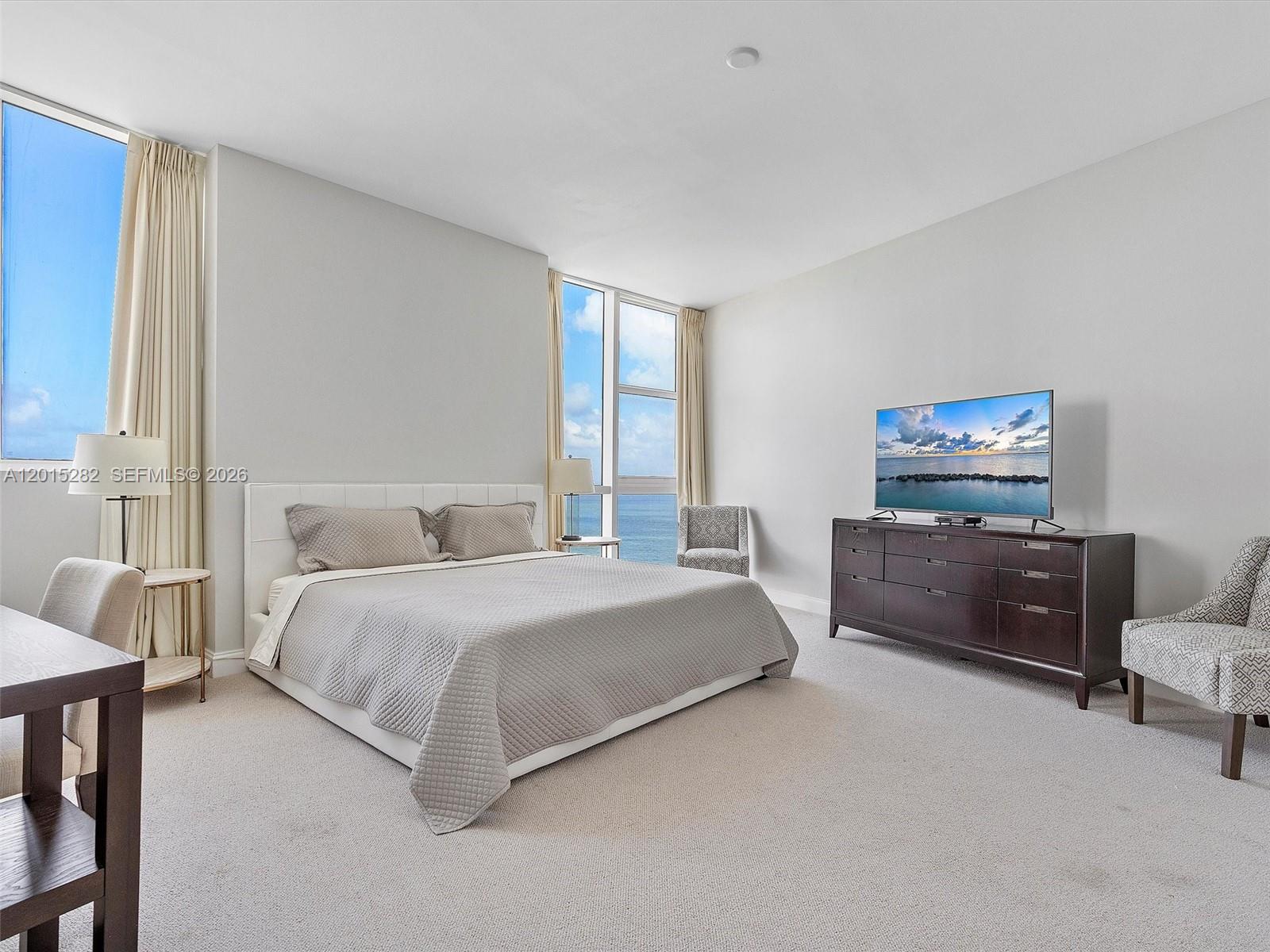 TRUMP ROYALE CONDO - Residential