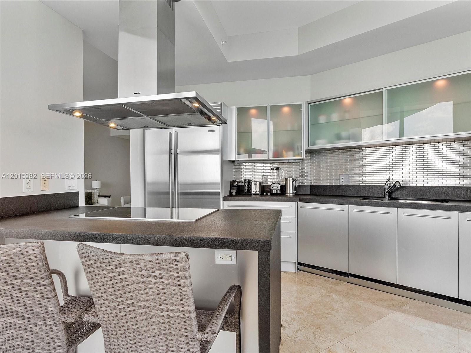 TRUMP ROYALE CONDO - Residential