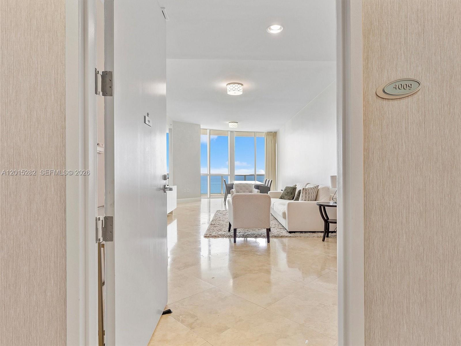 TRUMP ROYALE CONDO - Residential