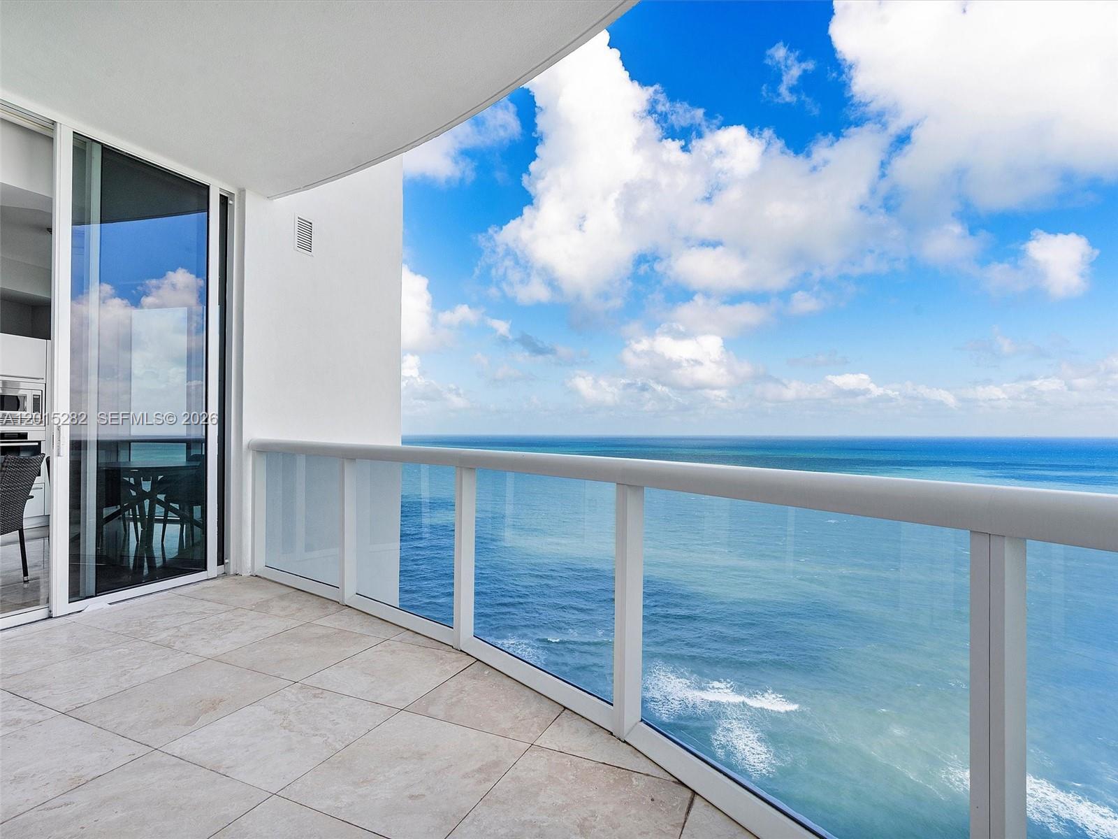 TRUMP ROYALE CONDO - Residential