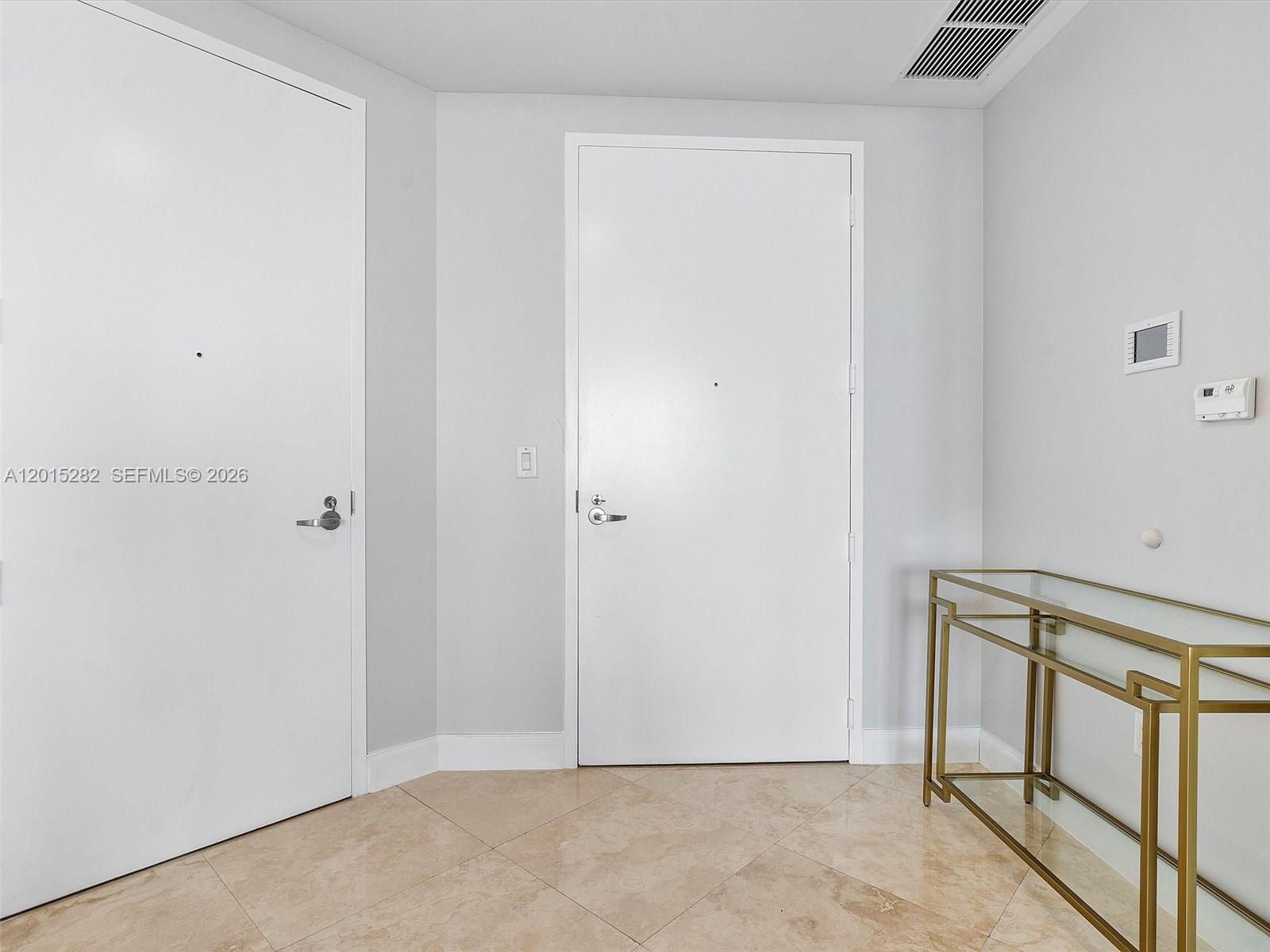 TRUMP ROYALE CONDO - Residential