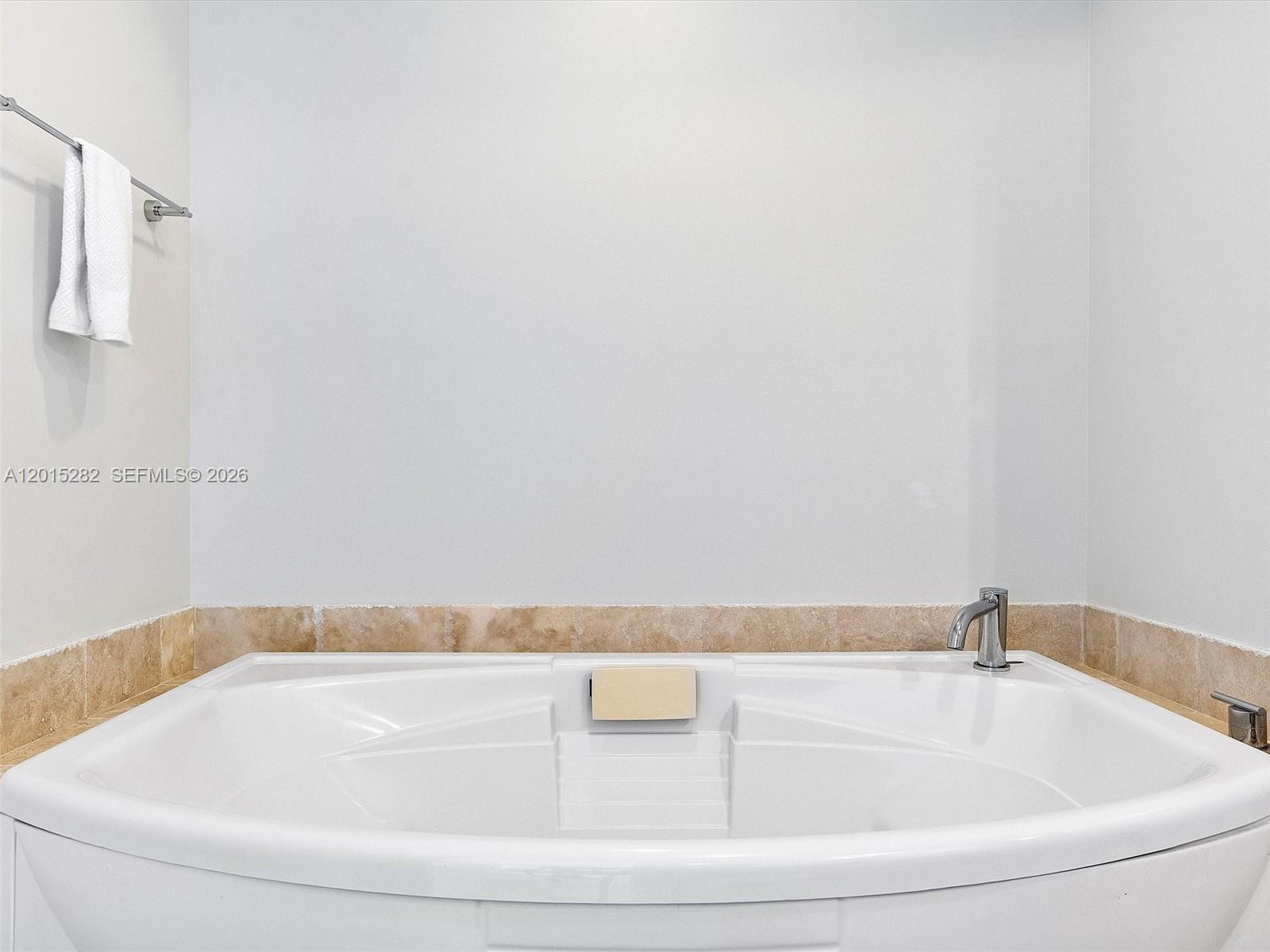 TRUMP ROYALE CONDO - Residential