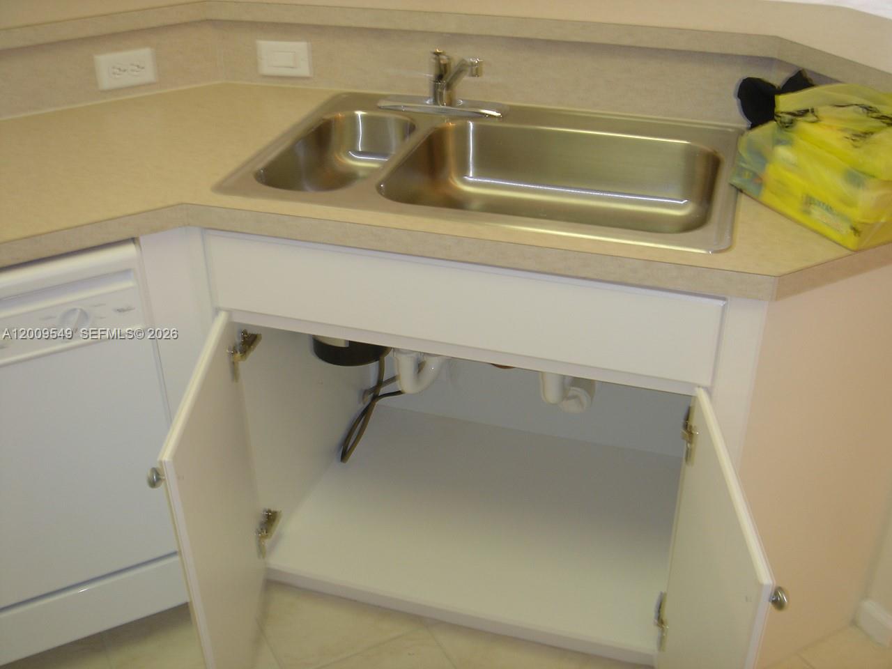 EL-AD VILLAGGIO CONDO BLD - Residential