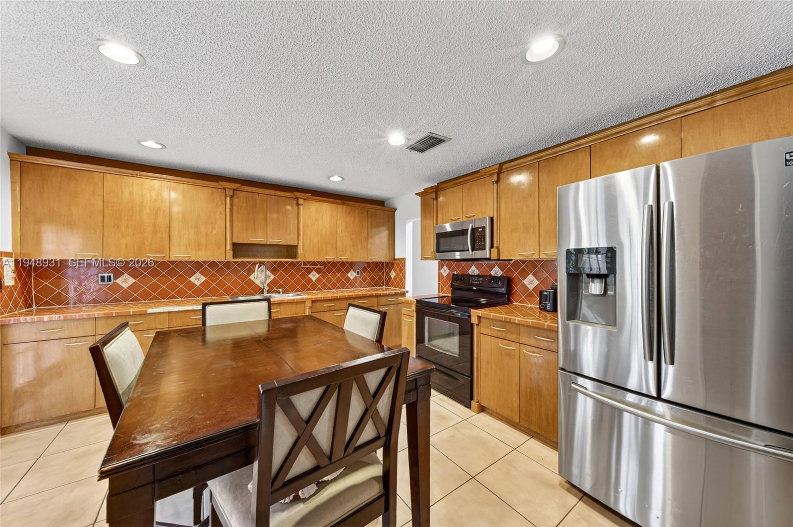 KENDALL TRAILS SUB - Residential