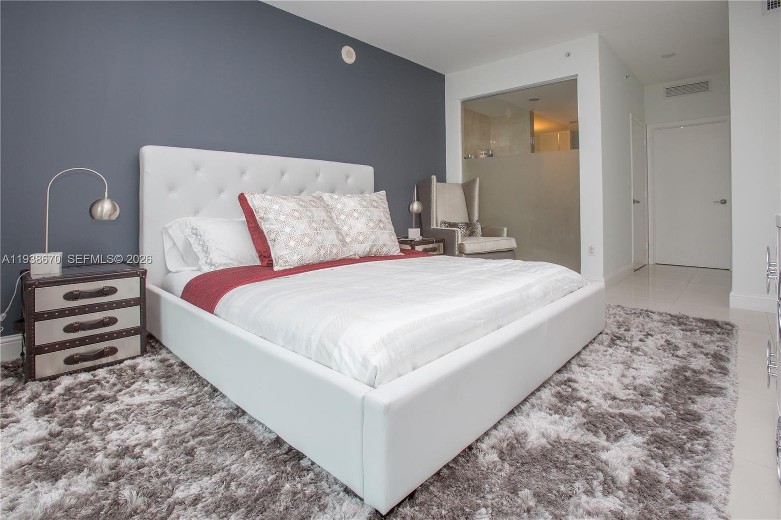 IVY CONDO - Residential Lease
