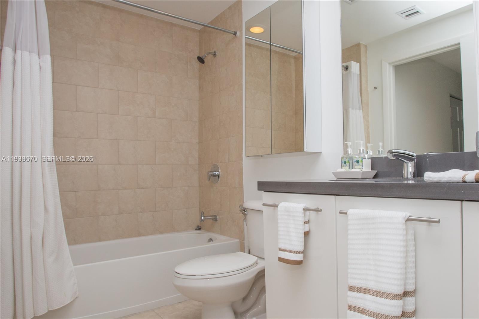 IVY CONDO - Residential Lease