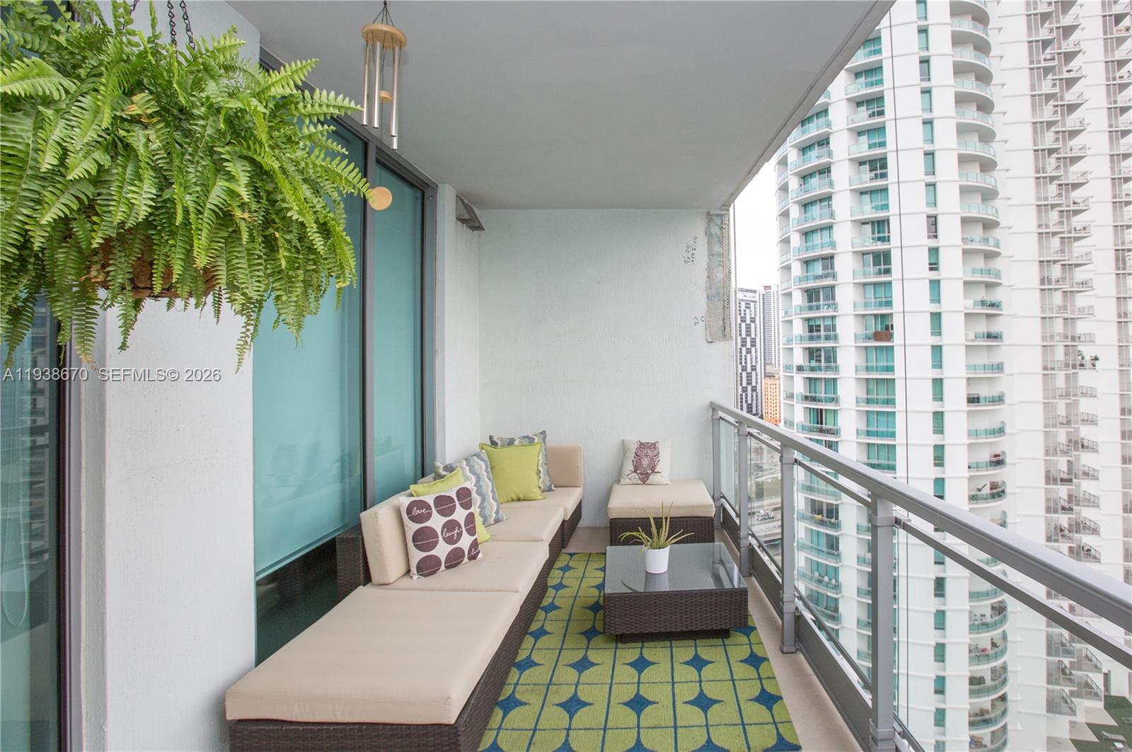 IVY CONDO - Residential Lease