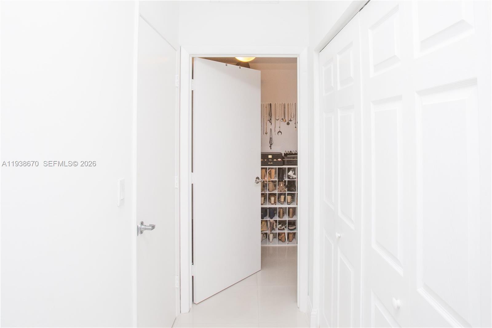IVY CONDO - Residential Lease