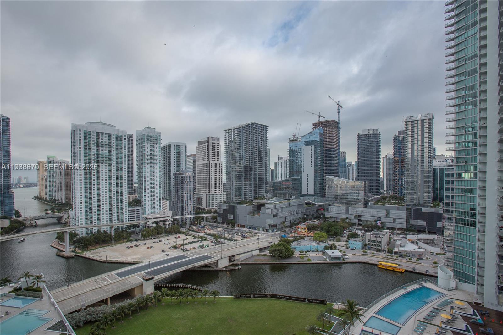 IVY CONDO - Residential Lease
