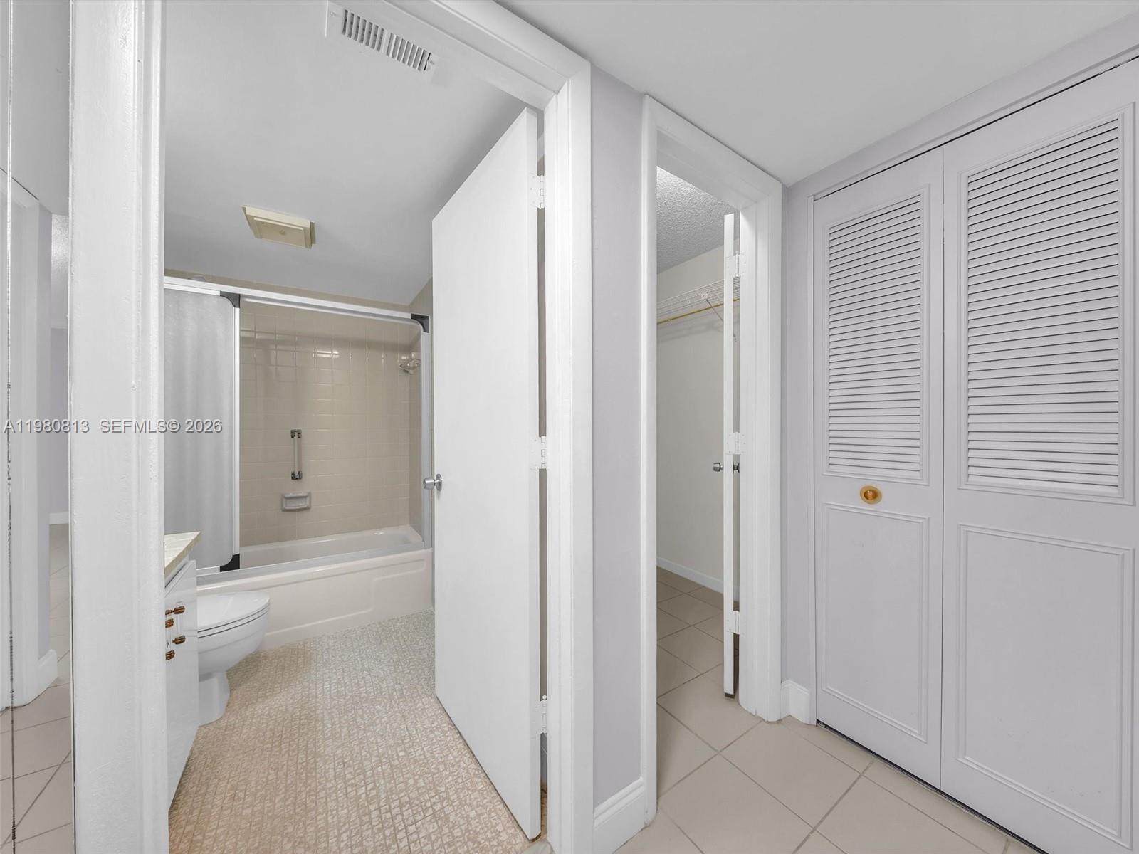 VILLAGES OF ORIOLE DEAUVI - Residential