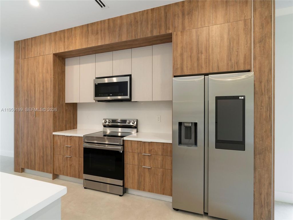 Photo of 847 SW 29th St, Fort Lauderdale, FL 33315 (MLS # A11959199)