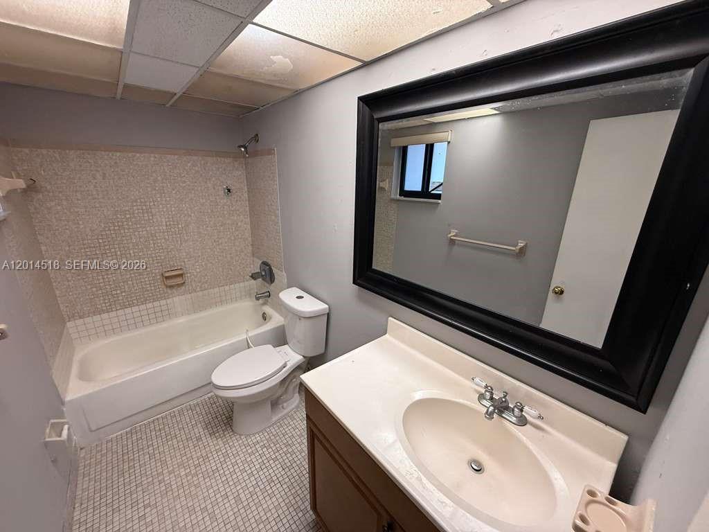 FOCSA CONDO - Residential Lease