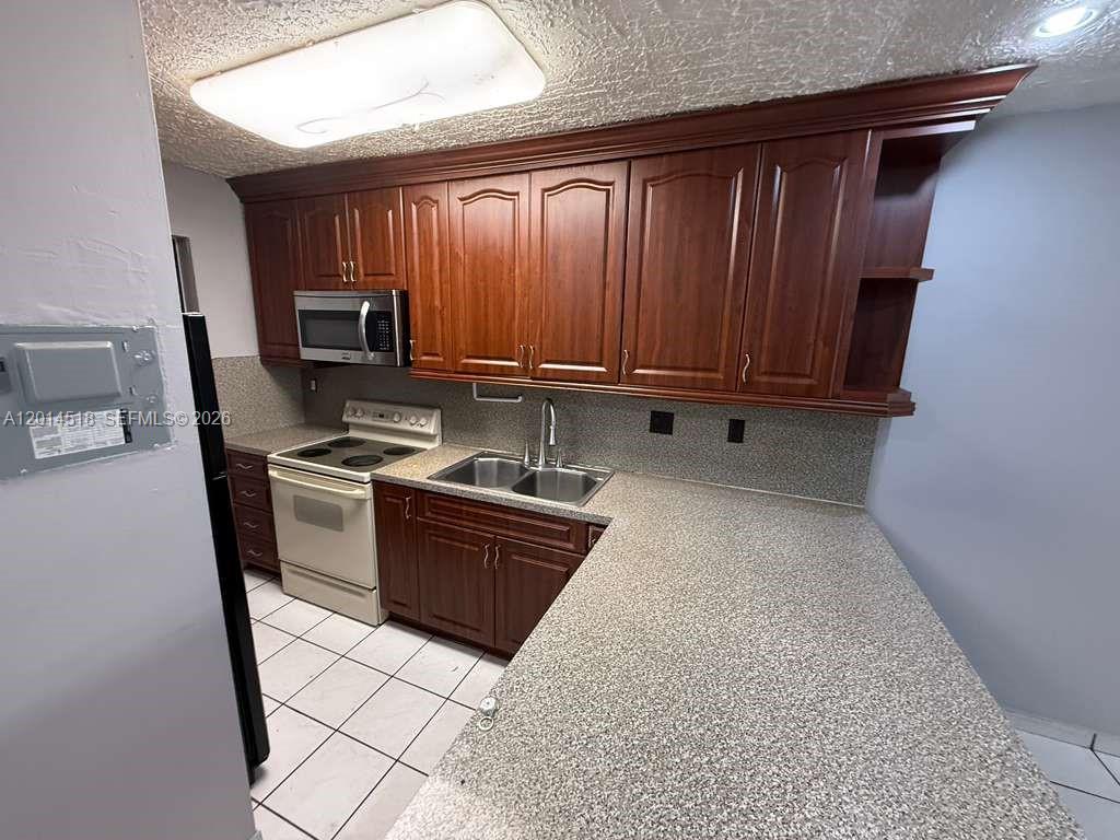 FOCSA CONDO - Residential Lease