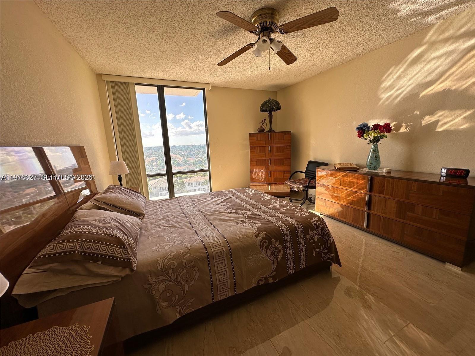 ALLINGTON TOWERS CONDO - Residential Lease